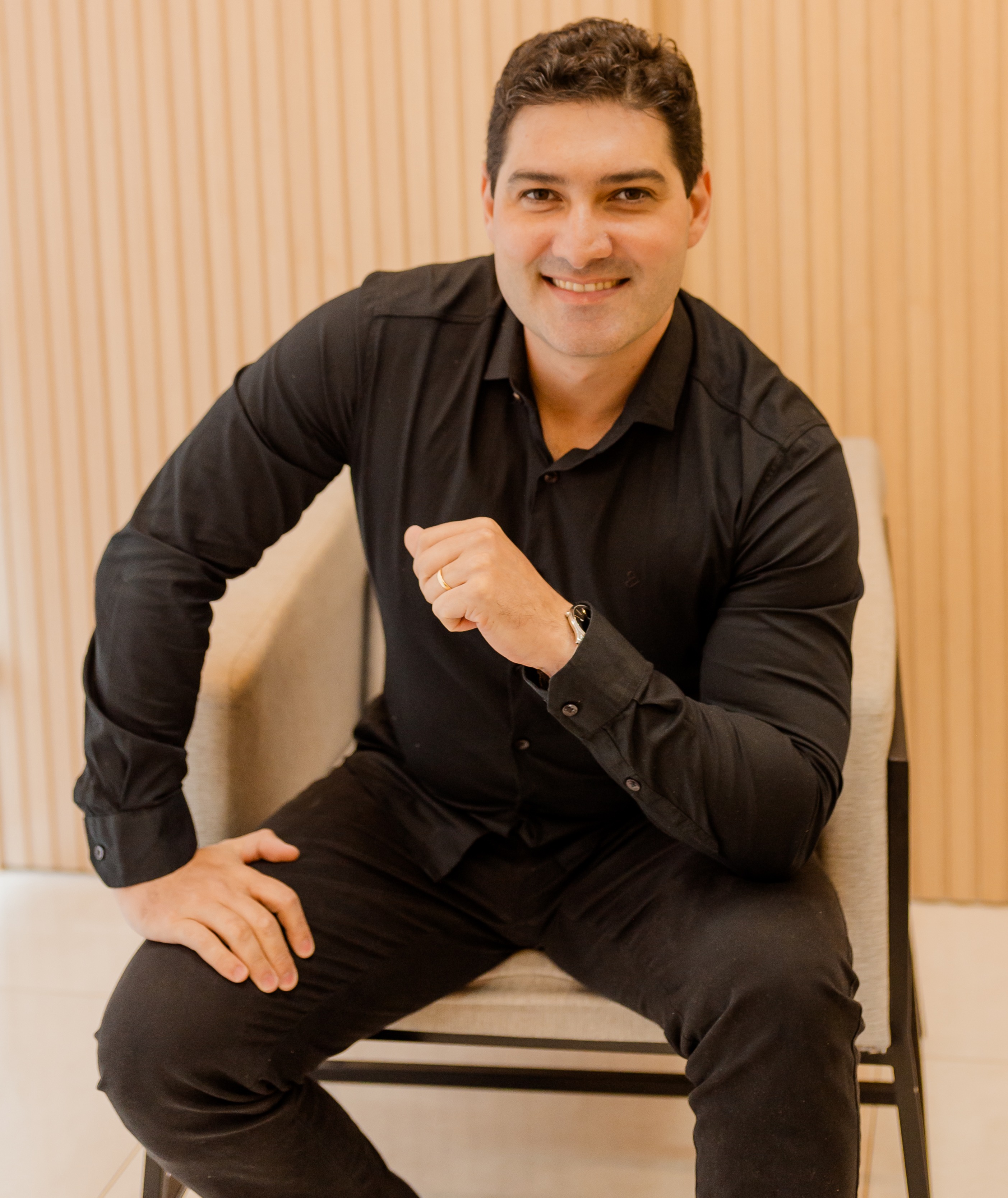 Dr. Leanderson Rodrigues Bonfim